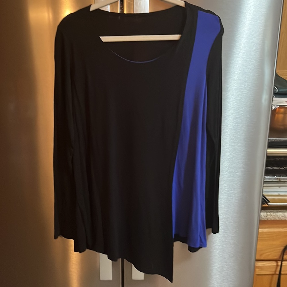 Womens size xl staggered hem flowy shirt